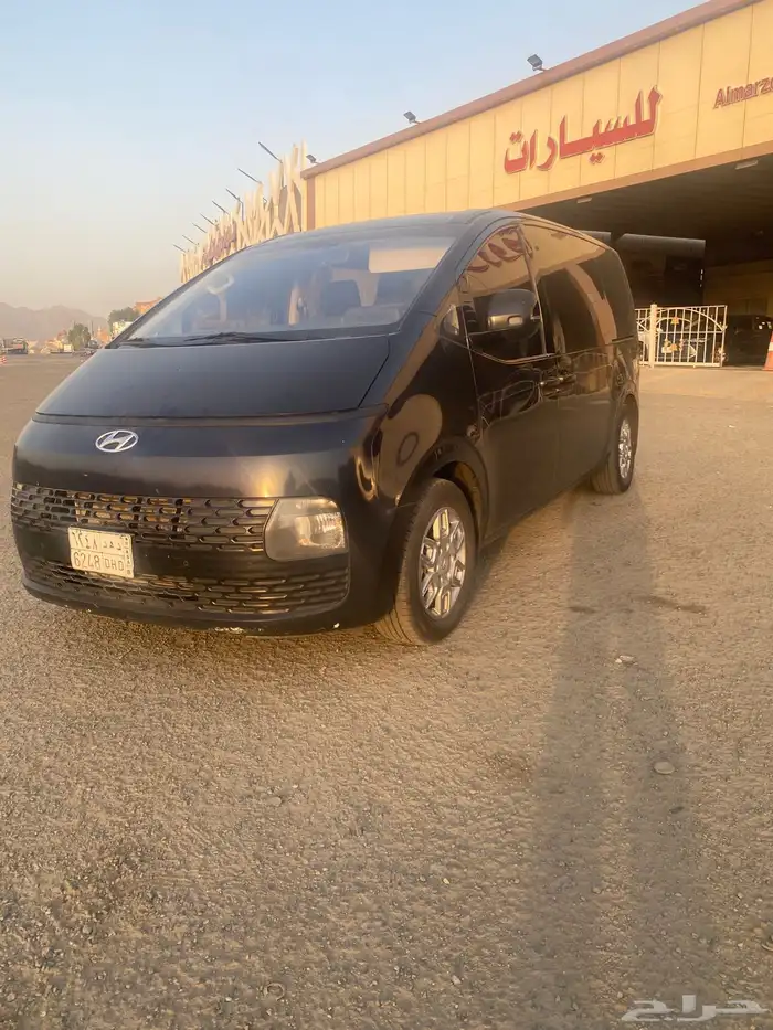 سيارة استاريا 2