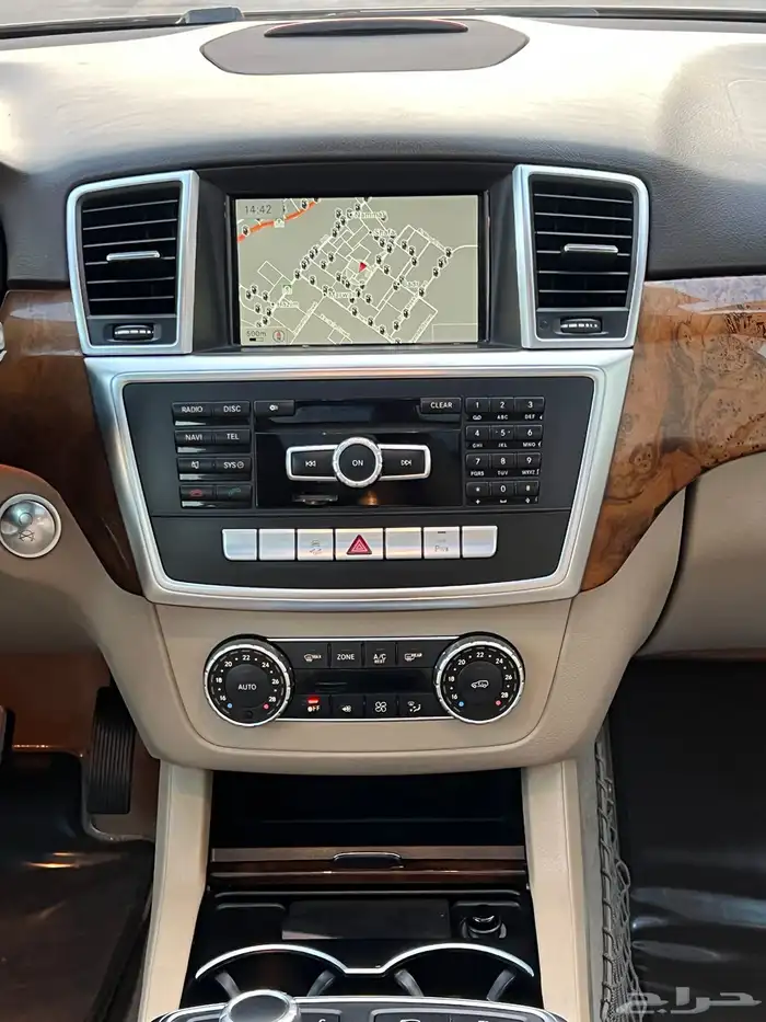 مرسيدس ML 500 2015 ( بحالة الوكالة ) 36