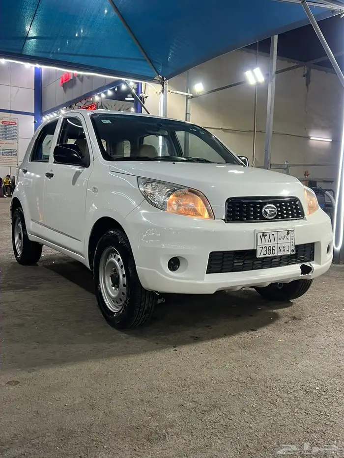 جيب دهاتسو تيورس 2014قير عايد دبل نظيف جدا استخدا حكومي 0