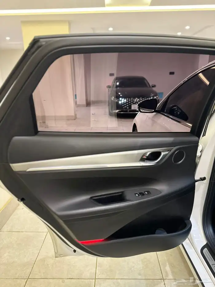 ازيرا 2021 ( بنزين ) فل كامل بدي وكالة 21