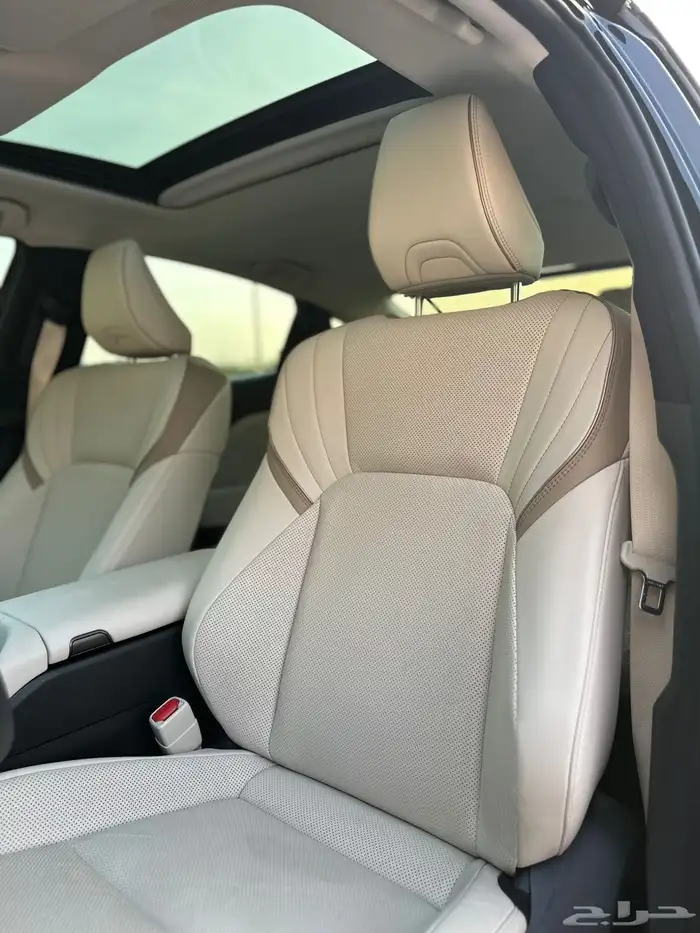 تويوتا كراون بريميوم 2025 شبه جديدة 13