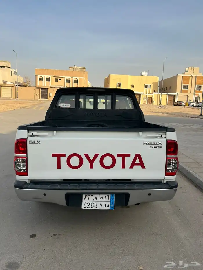 للبيع هايلوكس 2014 شبه جديد 3