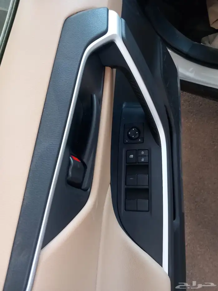 تويوتا راف فور LE دبل 2025 بطاقة 10