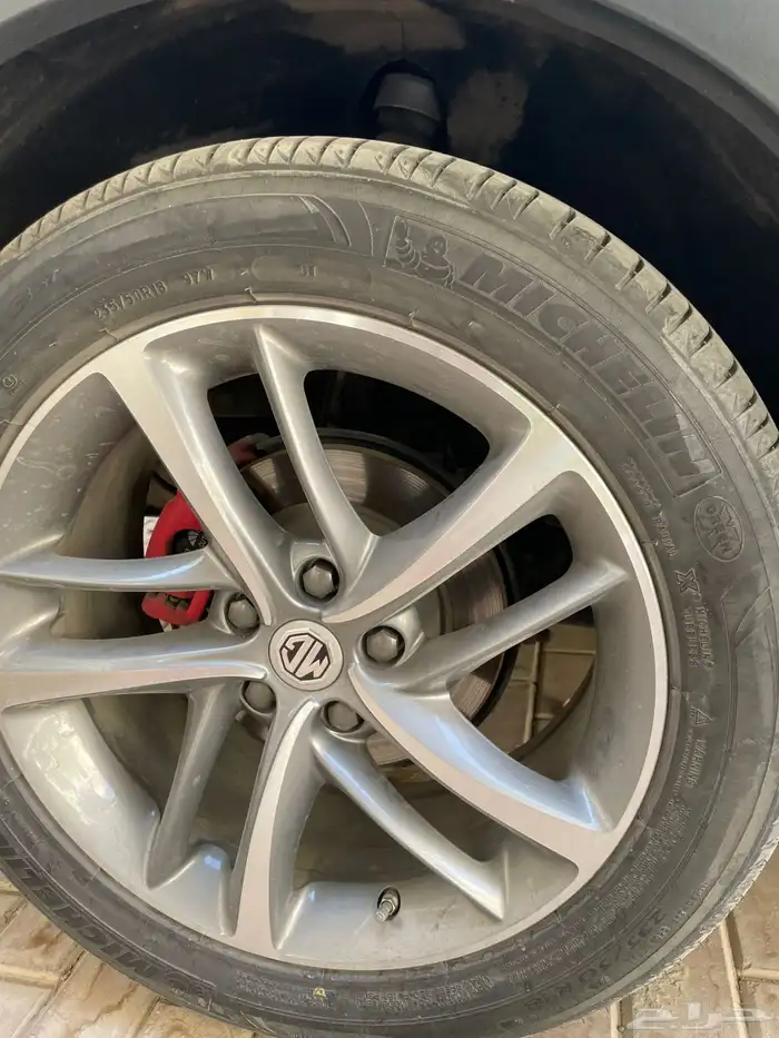 luxury Trophy MG HS low miles like new 2022 6