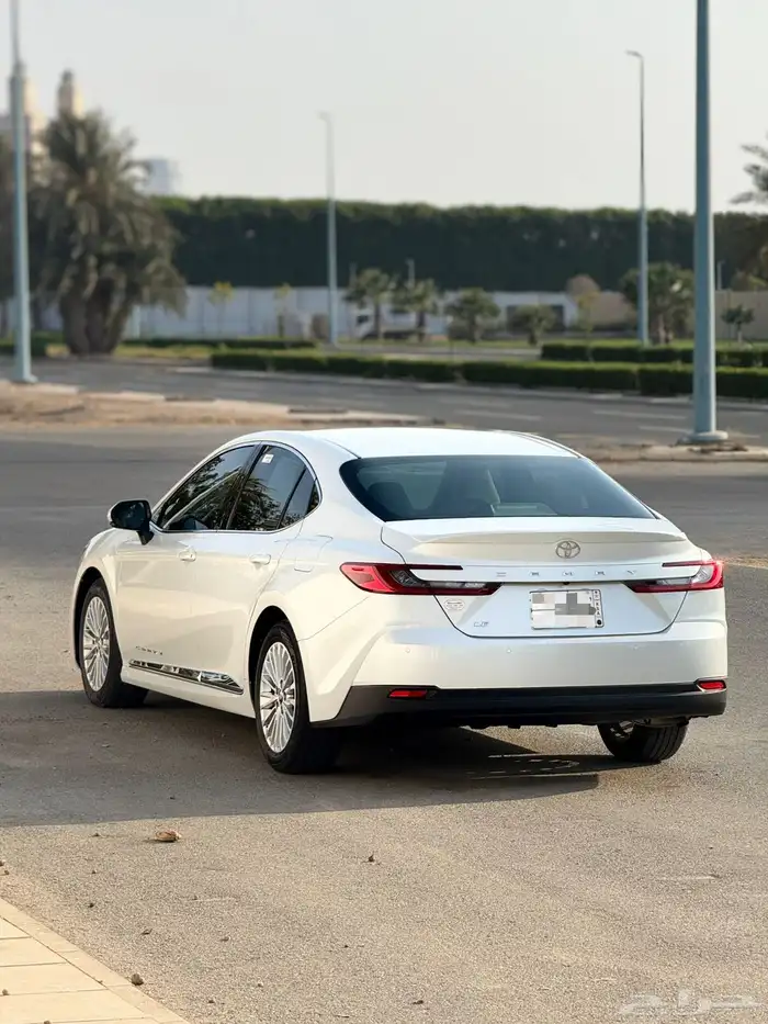 كامري 2025 LE بنزين 11