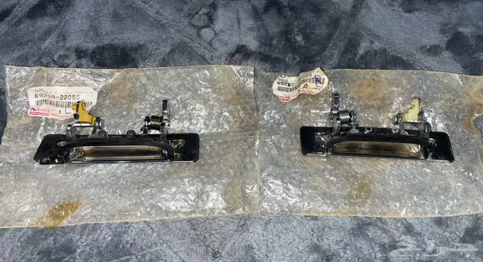 طقم ايادي ابواب كرسيدا 81-84 1