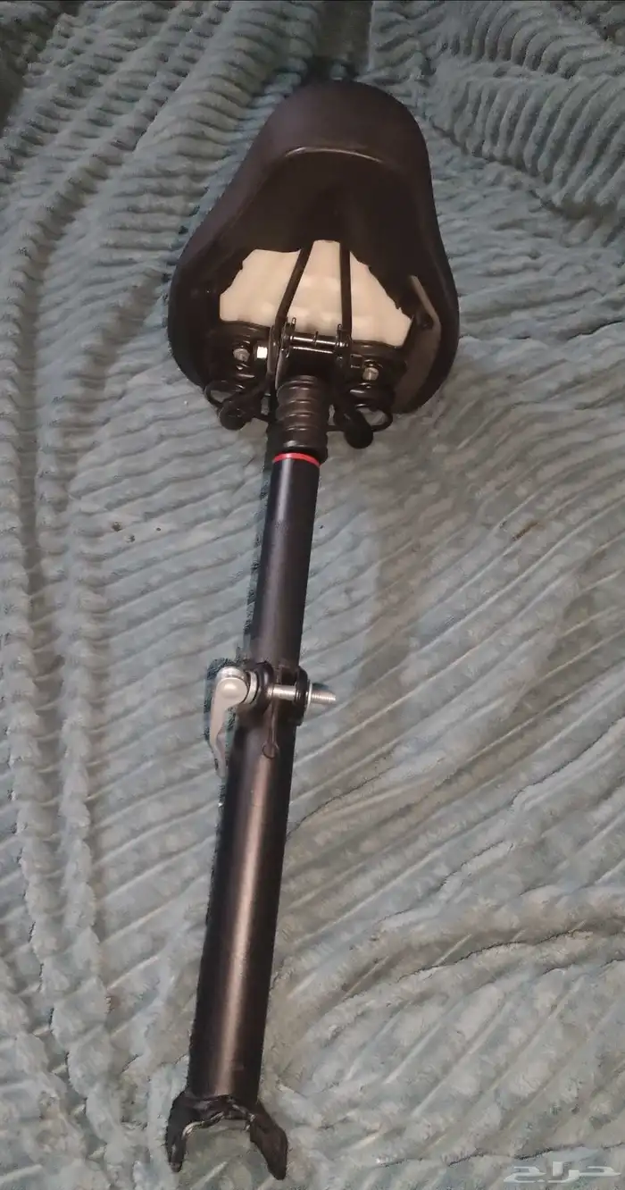 كرسي سكوتر فيه مساعدات ماتحس من المطب اصلي جديد 5