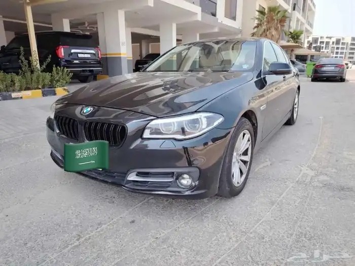 بي ام دبليو 520i موديل 2015 فل كامل 2