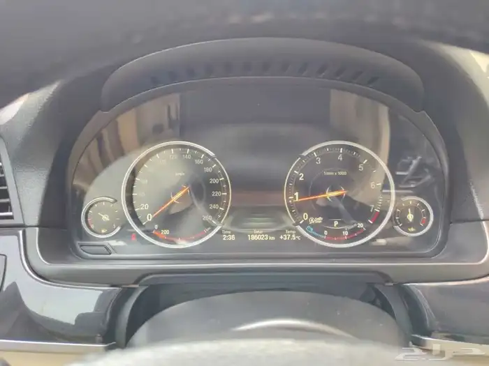 بي ام دبليو 520i موديل 2015 فل كامل 6