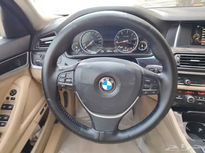 بي ام دبليو 520i موديل 2015 فل كامل 8
