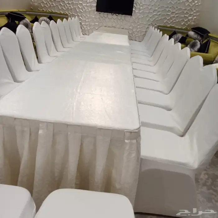 كراسي وكنب وحمامات متنقله بتصميم فاخر. خيام اربي 9