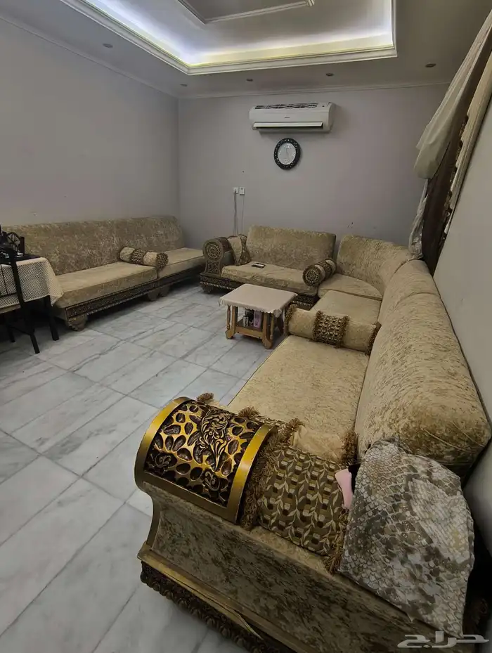 مطبخ وطاوله 1