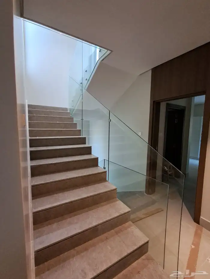 ترابزين زجاج سكوريت 12 ملي تفصيل درابزين سلم الرياض 3