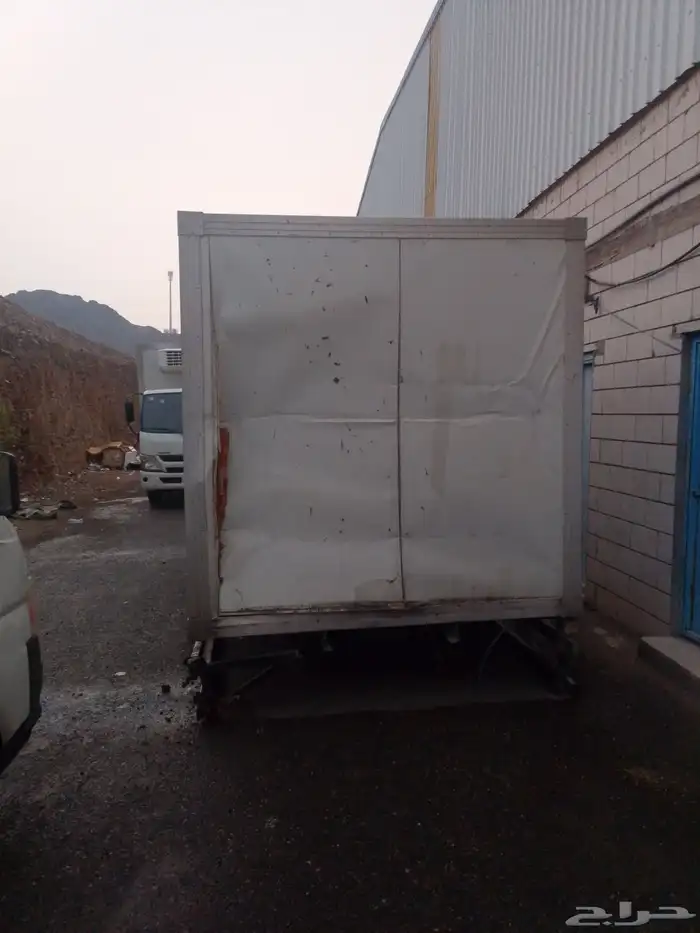 صندوق دينه للبيع خمسة متر ونصف 1