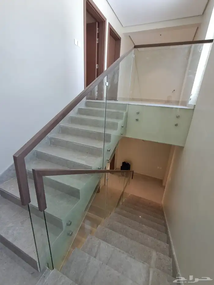 ترابزين زجاج سكوريت 12 ملي تفصيل درابزين سلم الرياض 1