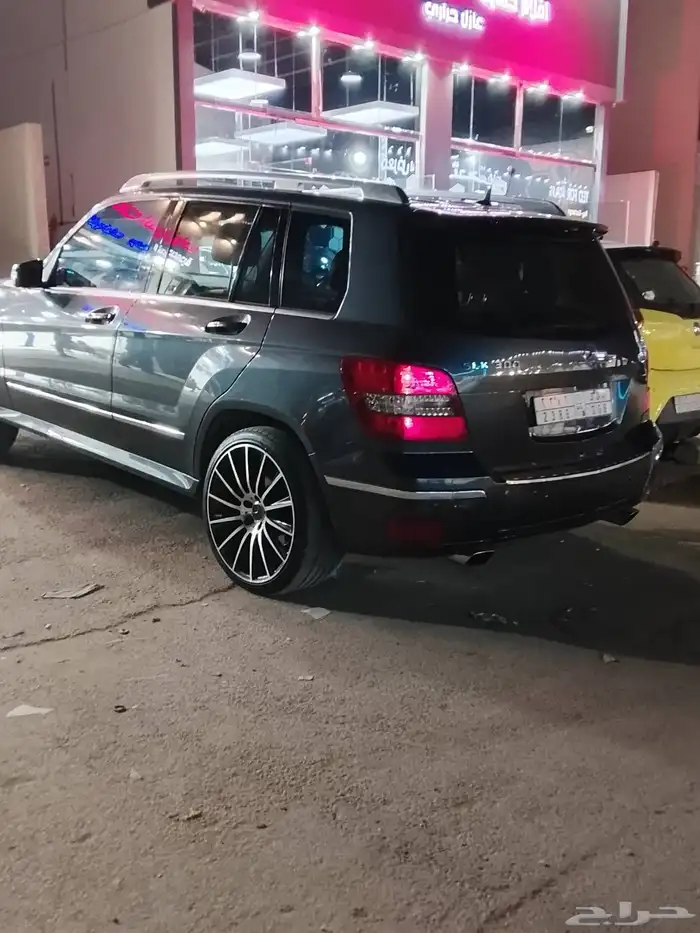 للبيع مرسيدس موديل 2011 0