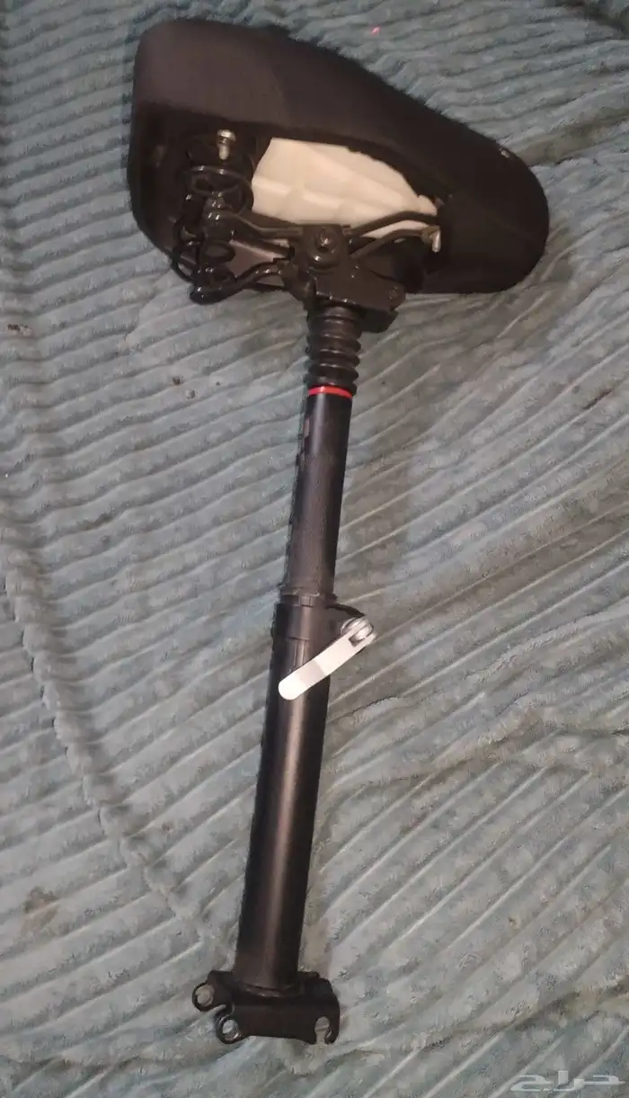 كرسي سكوتر فيه مساعدات ماتحس من المطب اصلي جديد 1