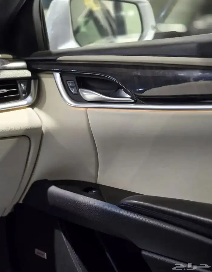 كاديلاك بنكهة الوكاله اعلا فئه ونظره 6 سلندر موديل 2013 15