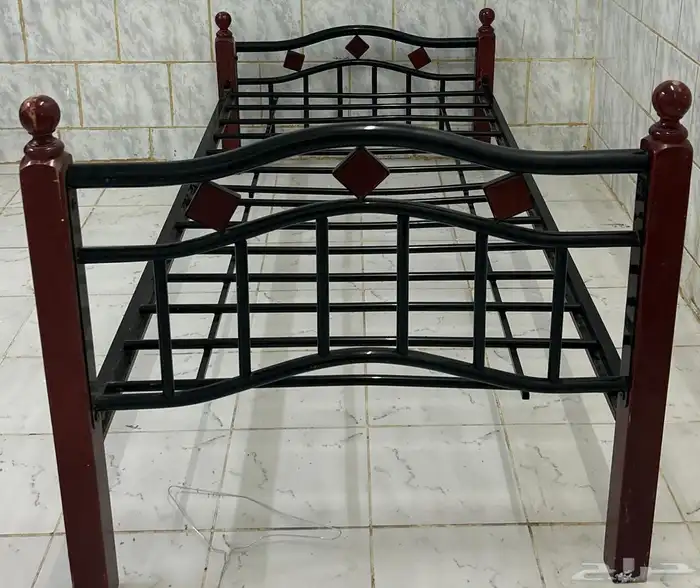 سرير حديد 0