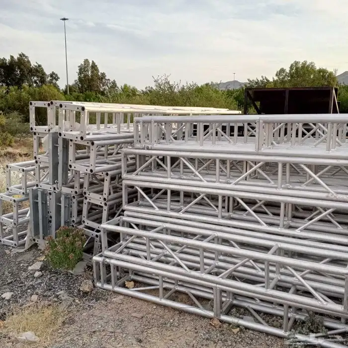 كراسي مناسبات واغراض مسرح كامله للبيع 21