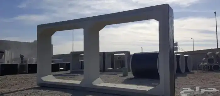 حواجز خرسانية نيوجرسي قواعد أعمدة انارة 39