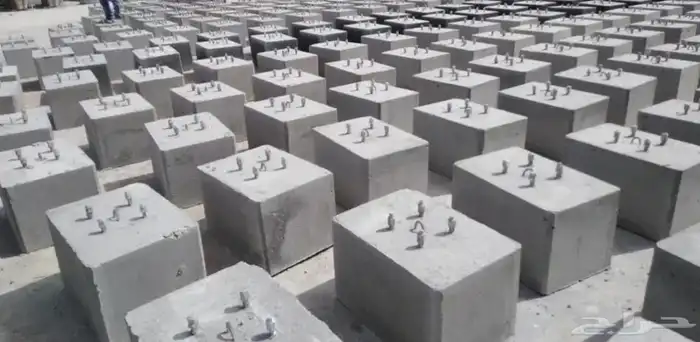 حواجز خرسانية نيوجرسي قواعد أعمدة انارة 38