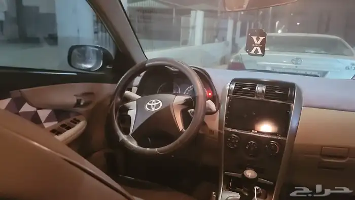 تويوتا كورولا 2011 قير عادي نظيفه جدا 4