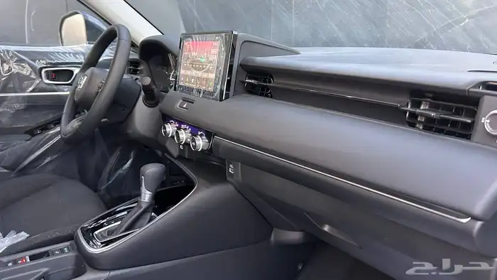 هوندا اتش ار في LX 2024 لدى شركة عبدالمجيد الخضر 9