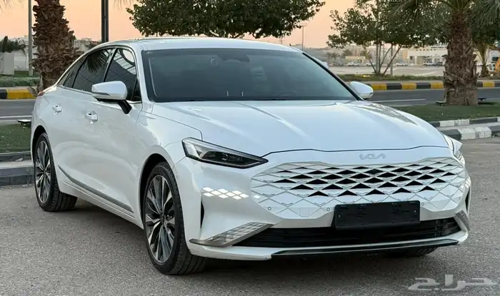 كيا K8 2022 بنزين 3