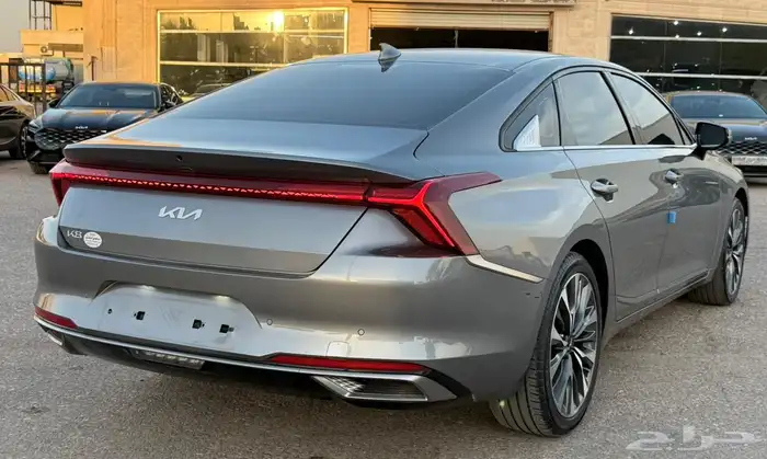 كيا K8 2022 بنزين 4