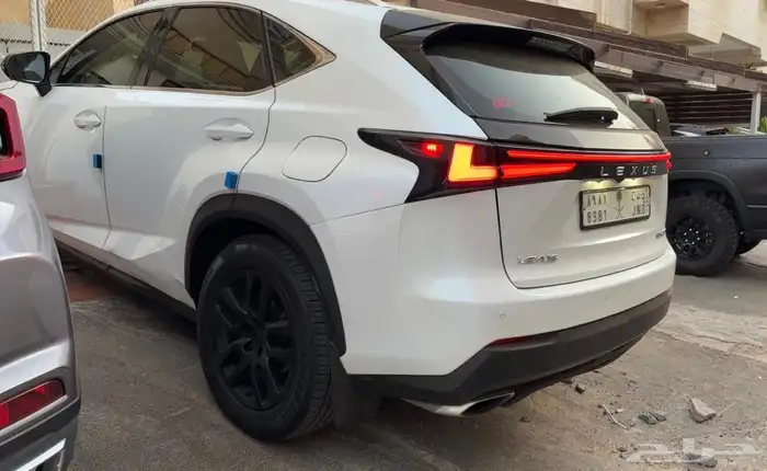 لكزس NX 200 خليجي اقبل بدل 36