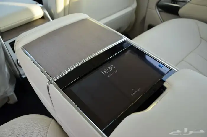 رنج روفر 2025 13