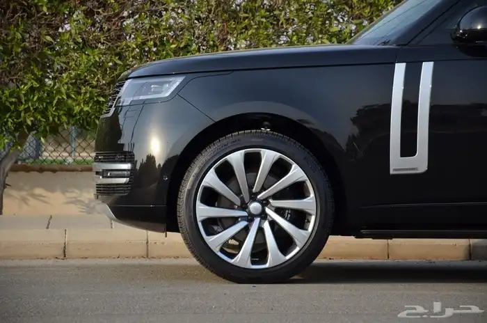 رنج روفر 2025 22