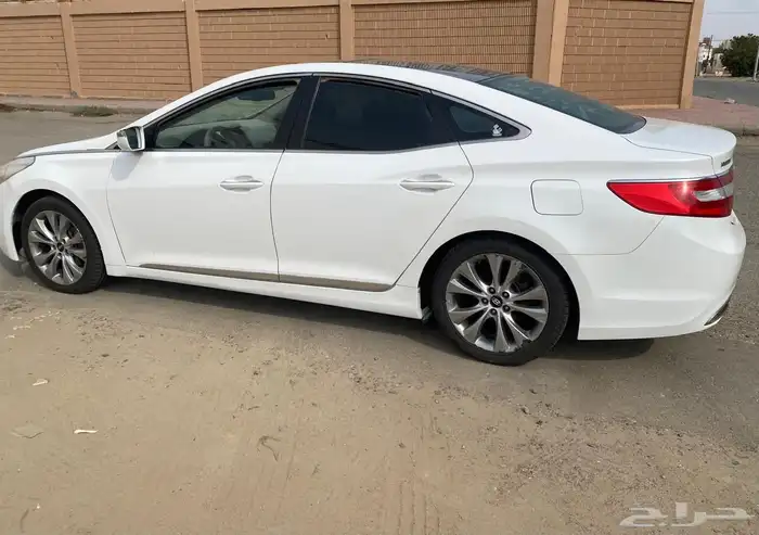 هيونداي أزيرا 212 9