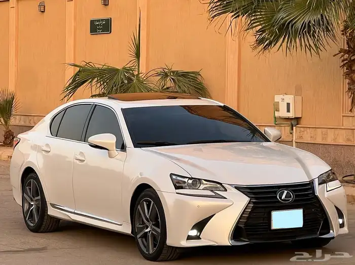لكزز GS 300 مخزن 3