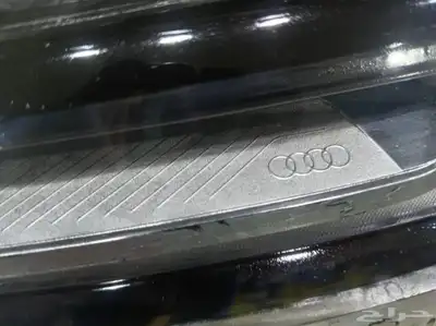 شمعه يسار اودي Q5 اصلي 2023 index