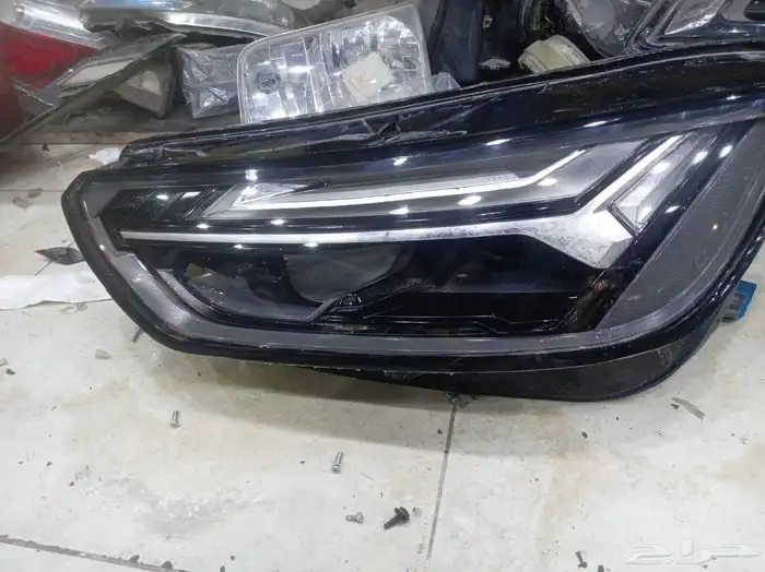 شمعه يسار اودي Q5 اصلي 2023 2