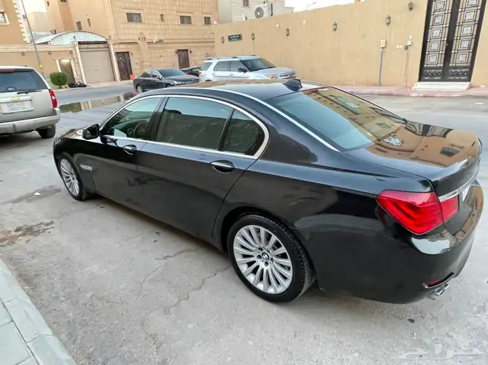 BMW 730 2012 0
