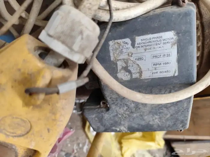 ماتور المصعد  ماتور المياه 3 حبات  صندوق الكهرباء كامل. 2