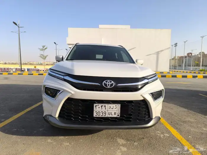 تويوتا اوربان كراوزر للتنازل 7