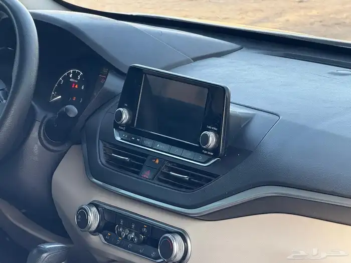 نيسان التيما موديل 2022 8