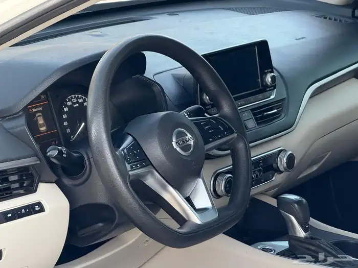 نيسان التيما موديل 2022 11