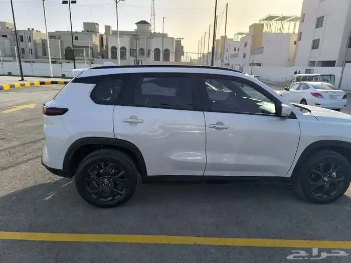 تويوتا اوربان كراوزر للتنازل 5