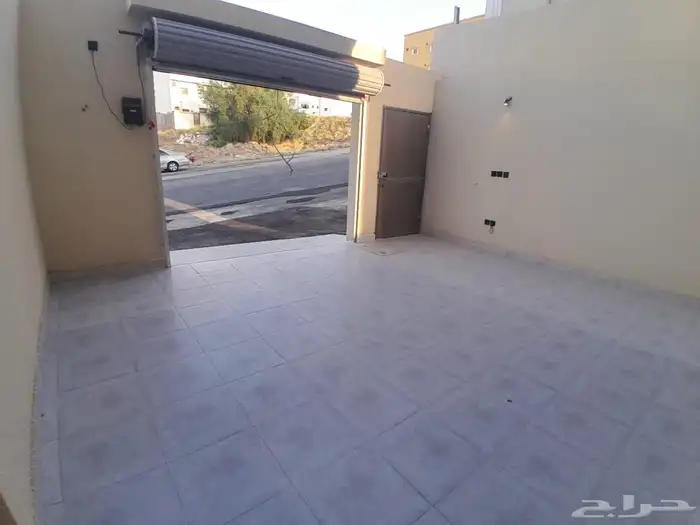 للبيع روف ارضي بمدخل سيارة تشطيبات فاخره بسعر 620الف 2
