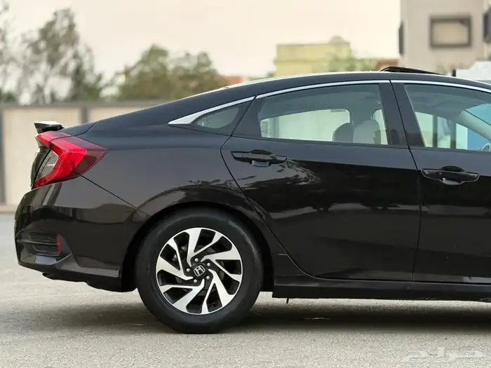 هوندا سيفك نظيفه للبيع 11