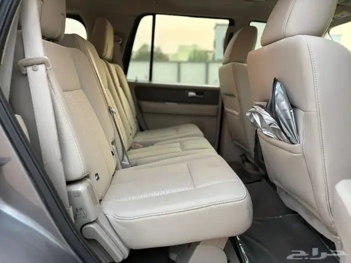 اكسبديشن 2012 نظيف جدا ماشي 130 فقط 26