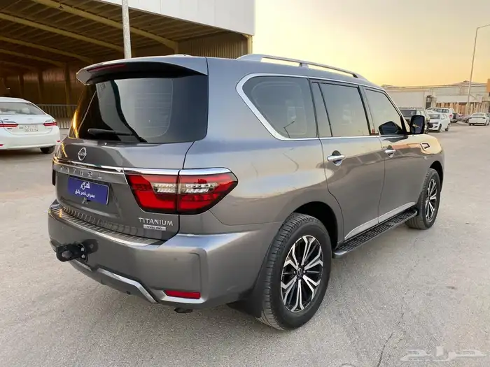 نيسان باترول تيتانيوم 2023 V8 6