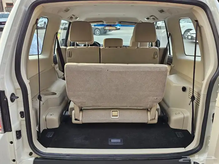 متسوبيشي باجيرو2017 نظيف 11