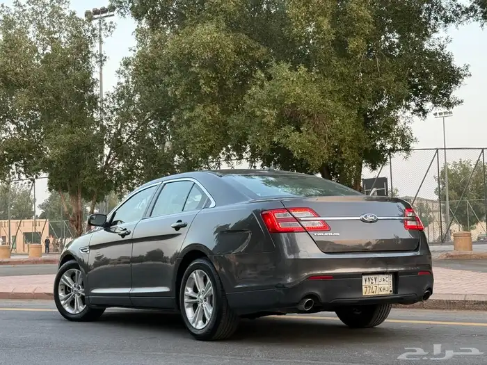 فورد توروس 2015 (( بحالة ممتازة )) 3