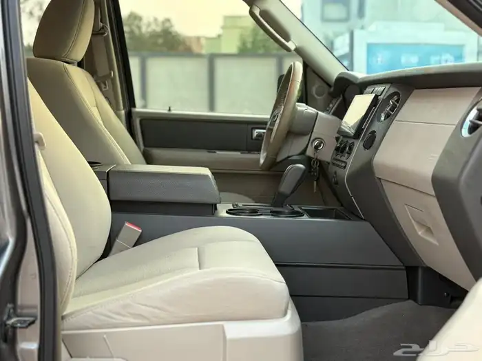 اكسبديشن 2012 نظيف جدا ماشي 130 فقط 23